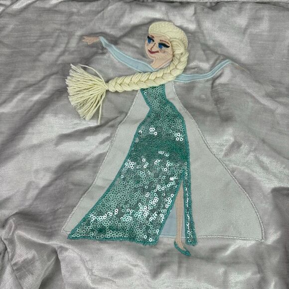 Pottery Barn Kids Anywhere Chair Cover Frozen silver DEFECT - Picture 5 of 14